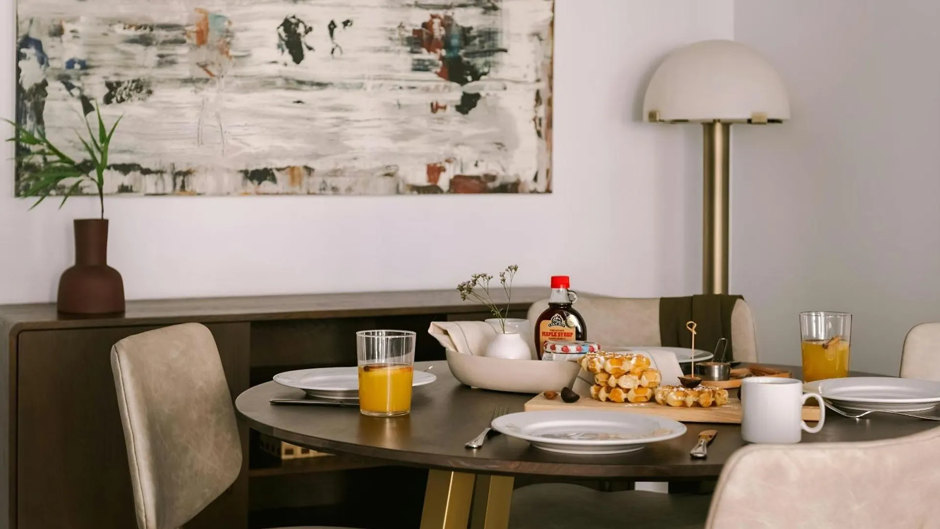 Aparthotel Sonder By Marriott Bonvoy Arlo Apartments Downtown Canada